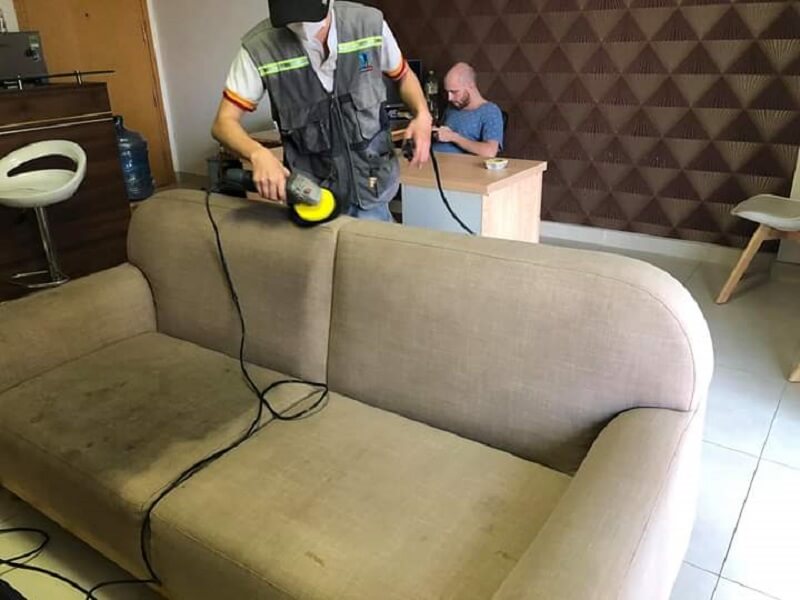 Quy Trình Giặt Sofa sạch, loại bỏ hết các vết bẩn cứng đầu