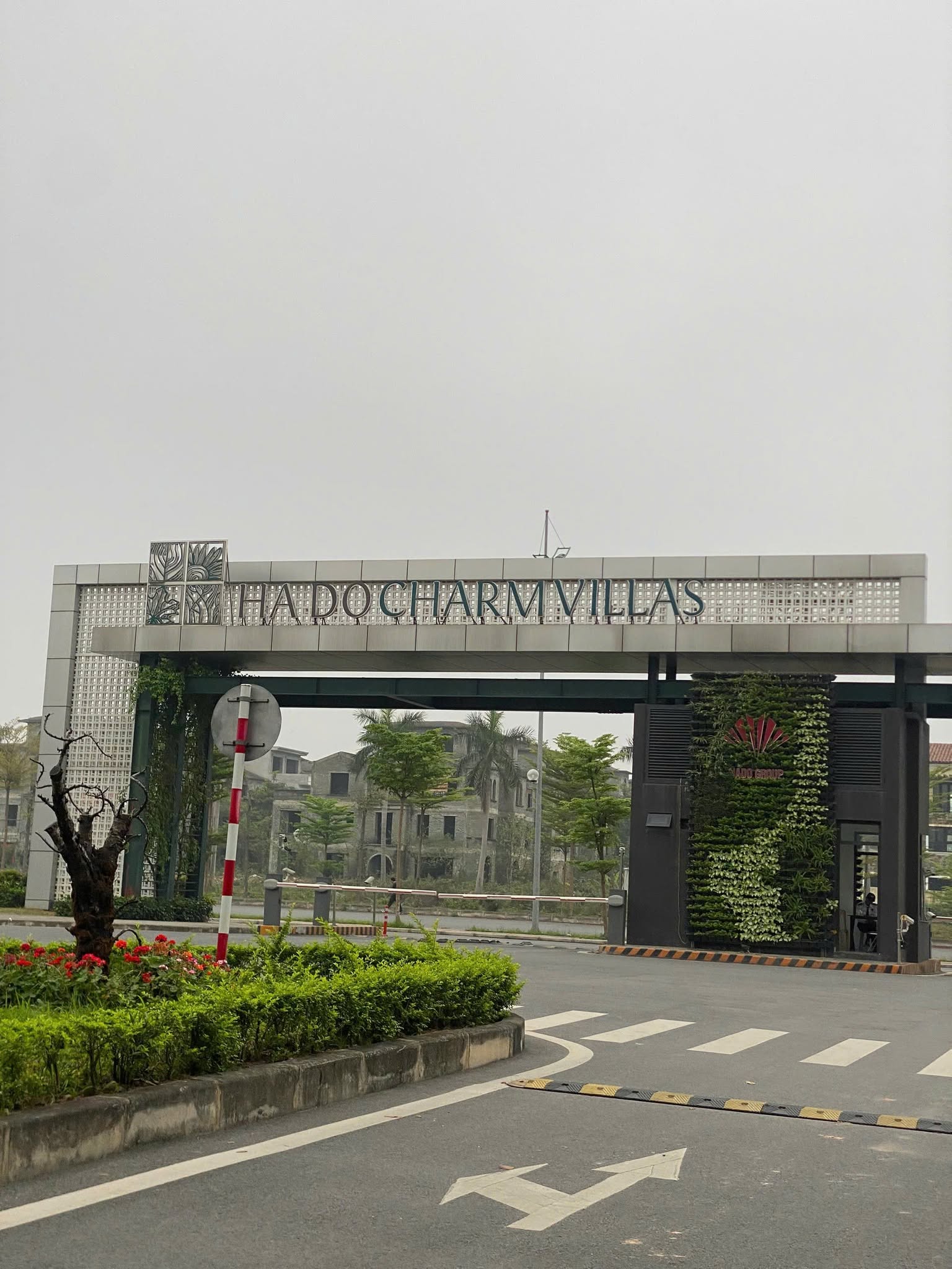 giat-rem-cua-tai-ha-do-charm-villas-hoai-duc